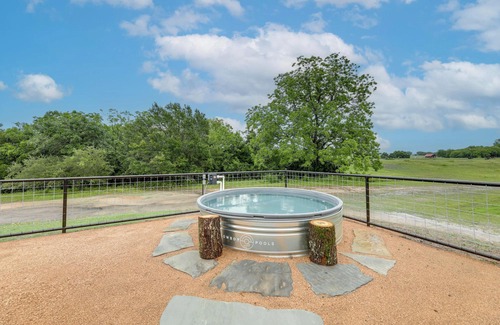 Schulenburg Cabaña | 'the Hideaway' Secluded & Spacious Schulenburg Gem