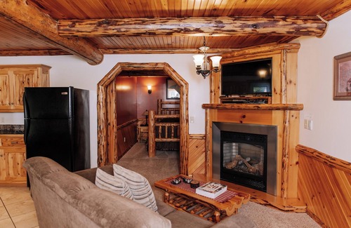 Dundee Cabina | Deluxe Lodge Suite 203