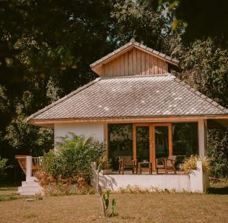 Pai Cama Y Desayuno | The Hideaway Village