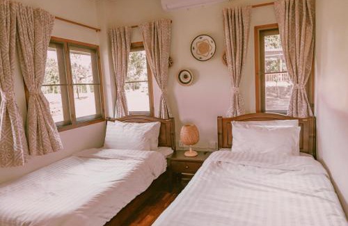 Pai Cama Y Desayuno | The Hideaway Village