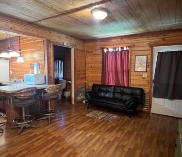 Minden Casa | The Hideout Yellow Rose Canyon
