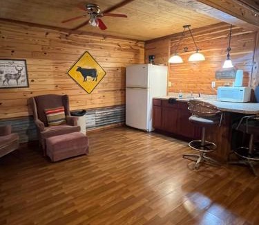 Minden Casa | The Hideout Yellow Rose Canyon