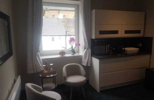 Ainley Top Cama Y Desayuno | The Highgate Executive Lets / En-suite studios