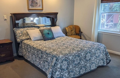 Cleveland Apartamento | The Highland Hideaway | Private Room