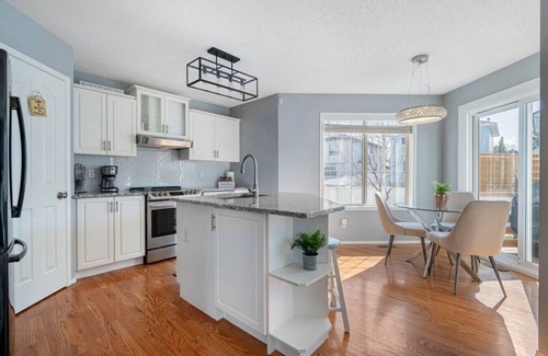 Citadel Apartamento | The Highland | Home Away from Home | Gym | Office