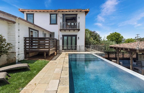 Olde Carlsbad Casa | The Highland House, a Carlsbad Coastal Villa - 2200 sq ft - 1 mile to the Ocean