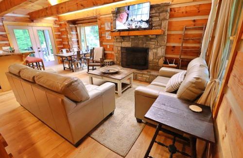 Cherokee Casa | The Highland