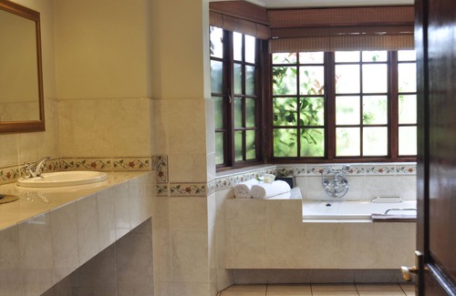 Dullstroom Casa | The Highlander Hotel