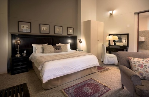 Dullstroom Casa | The Highlander Hotel