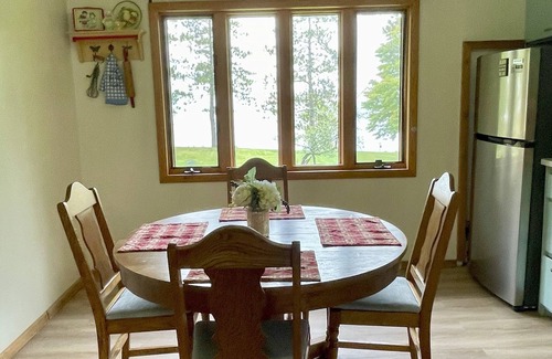 Isle Casa | The Hill House. A peaceful lake home on the shoreline of Mille Lacs Lake.