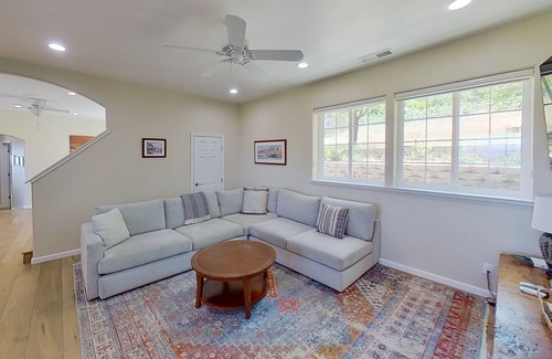 Kelseyville Casa | The Hill House, by Boatique Winery, with breath taking views