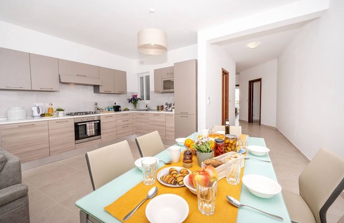 Marsalforn Apartamento | The Hillock South A11