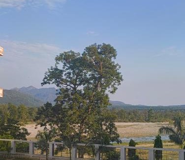 Rishikesh Apartamento | The Hills & Waves
