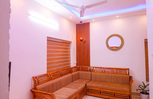 Civil Station Casa | The Hillside