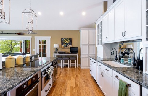 Brooklyn Casa | The Hilltop Estate at Wamplers Lake #Lakefront# #Amazing Views#