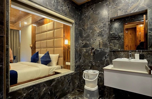 Simsa Village Hotel | THE HIMALAYAN QUEEN