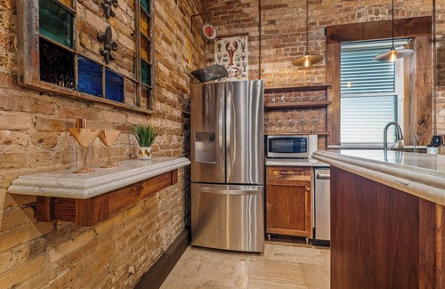 Downtown Apartamento | The Historic Big Easy on East Wright Street