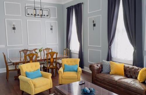 Seventh Ward Casa | The Historic Bourbon Suit walk to French Quarter