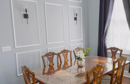 Seventh Ward Casa | The Historic Bourbon Suit walk to French Quarter