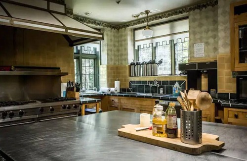 Lebanon Casa | The Historic Brasenhill Mansion