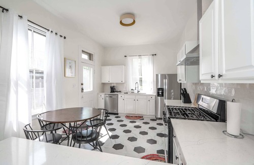 Covington Condominio | The Historic John H Dickman House