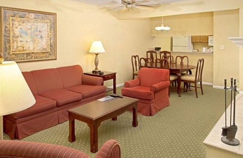 Berkeley Condominio | The Historic Powhatan, 1br mini suite, Friday check-in