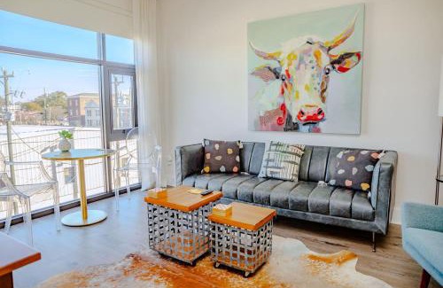 River District Hotel | The Hive 301 King Suite
