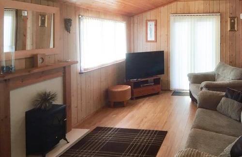 Holworth Casa | The Hive