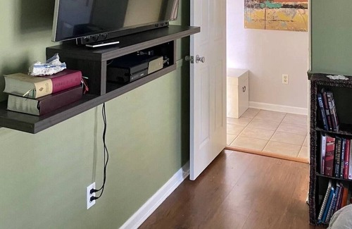 Sherwood Casa | The Hobo Haven: Great for Military +Healthcare + Business