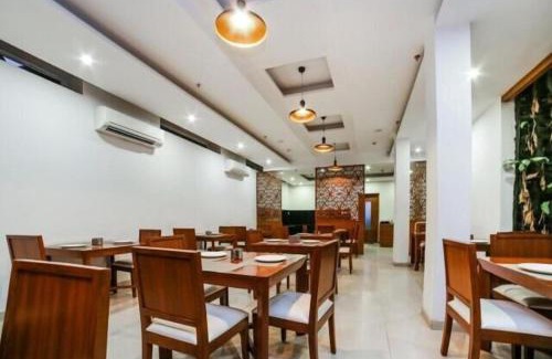 Sector 40 Hotel | The Hoften Elite Millennium City, Gurgaon