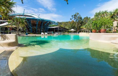 Kingfisher Bay Casa | The Holiday House