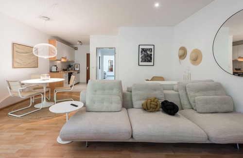 Englischer Garten Sud Apartamento | The Holiday. Peaceful quite cozy in the center of Munich