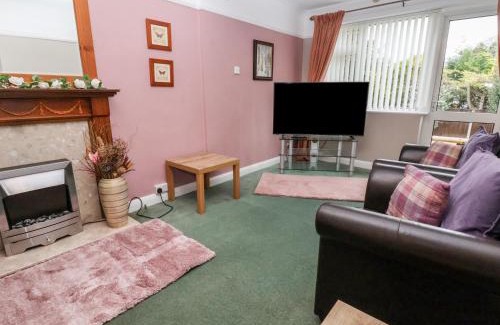 Prestatyn Casa | The Hollies
