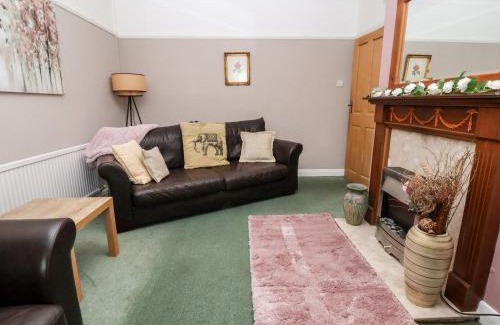 Prestatyn Casa | The Hollies