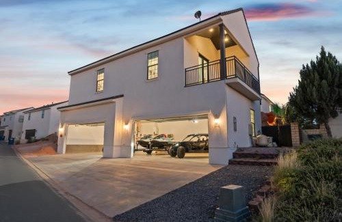 Hurricane Casa | The Hollywood Mansion