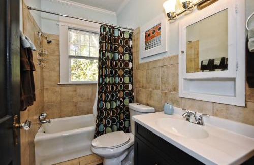 Dilworth Apartamento | The Home Collection CLT: Kirkwood Avenue