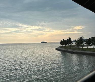 Taman Haji Zainal Apartamento | The homestay seaview pd by Niza razak
