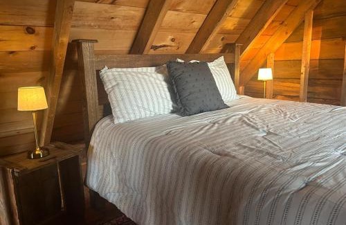Hastings Highlands Casa | The Homestead at Rutledge Lake