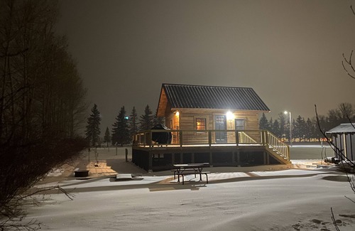 Blanchard Cabina | The Homestead Cabin at the Hillsboro Campground