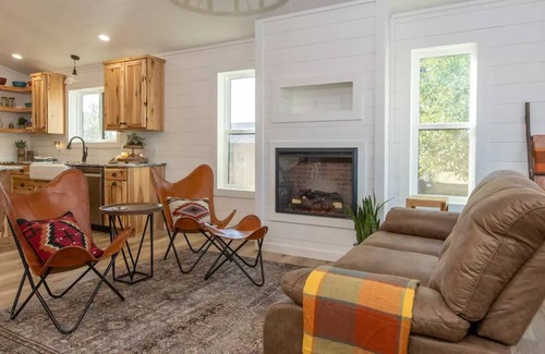 Halfway Casa | The Homestead