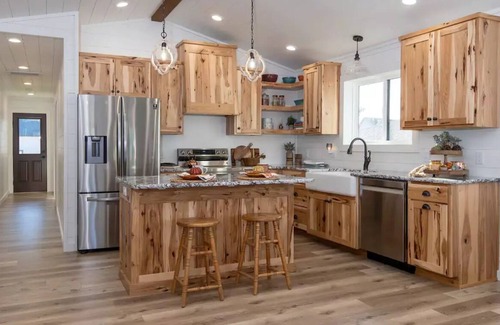 Halfway Casa | The Homestead