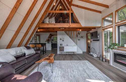 Wright City Chalet De Esquí | The Honey Bee Inn by Innsbrook Vacations!
