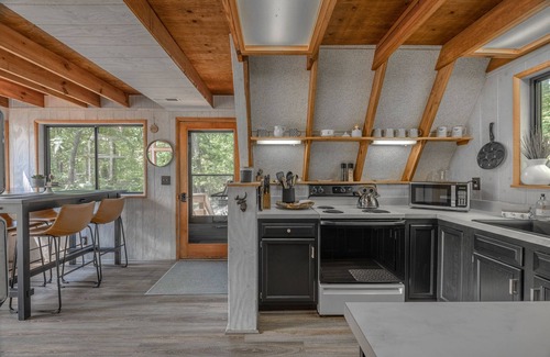 Wright City Chalet De Esquí | The Honey Bee Inn by Innsbrook Vacations!
