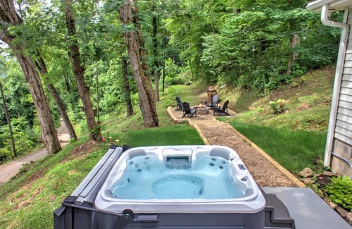 Weaverville Casa | The Honeybee Hideaway