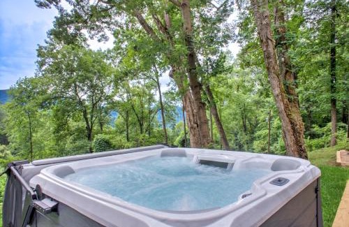 Weaverville Casa | The Honeybee Hideaway