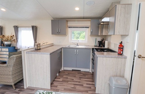 Great Finborough Cabaña | THE HOOT, pet friendly, with a garden in Stowmarket
