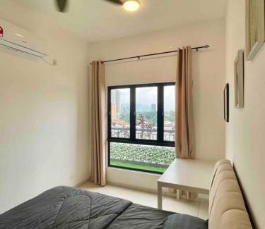 Hulu Kinta Apartamento | The Horizon @ Ipoh - Cozy Condo with Balcony Patio