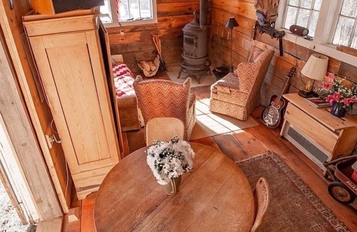 South Londonderry Cabina | The Horse Run-in Cabin