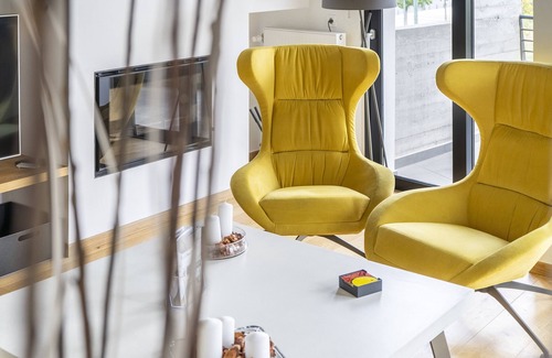 Gazi Apartamento | The HostMaster Persephone Yellow Opulence (2nd floor)