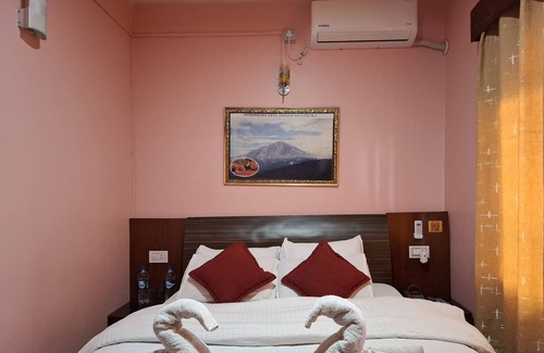 Taplejung Hotel | The Hotel Mountain